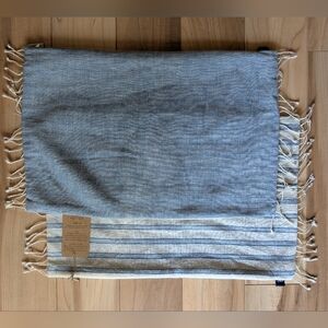 NWT Set of 2 Handmade Pillow Case - Covers in Cream & Blue with Zippered Closure